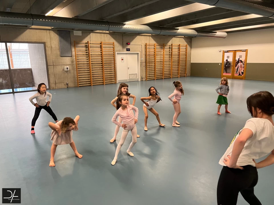 Meekijken bij... Initiatie Klassiek Ballet 6+