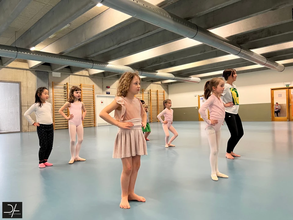 Meekijken bij... Initiatie Klassiek Ballet 6+