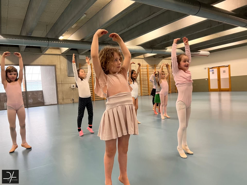 Meekijken bij... Initiatie Klassiek Ballet 6+