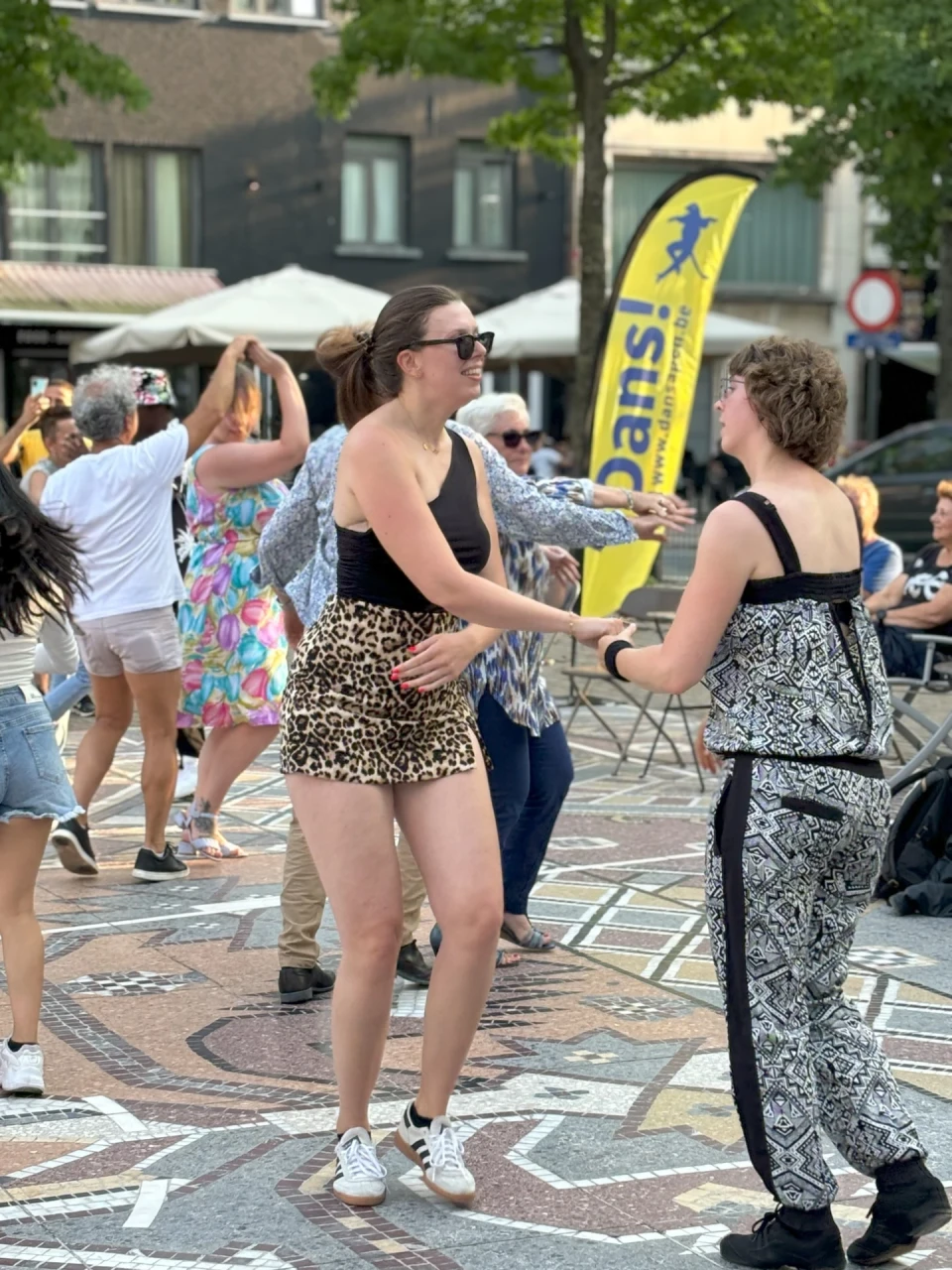 Zomers feestje op het plein #2