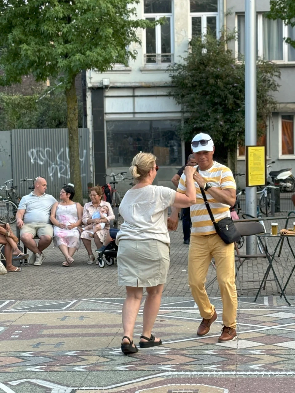 Zomers feestje op het plein #2